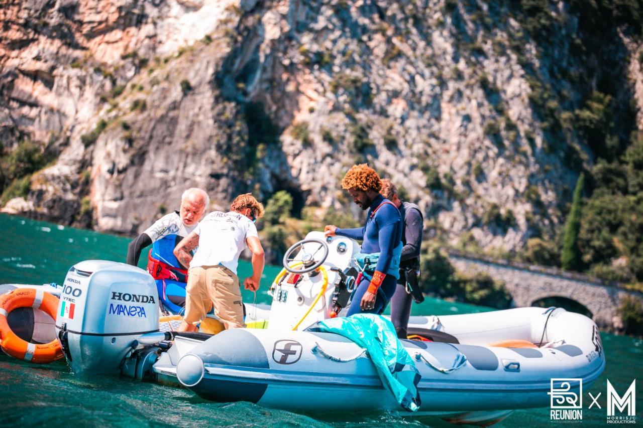 "La Locanda" Campione Del Garda Pansiyon Dış mekan fotoğraf